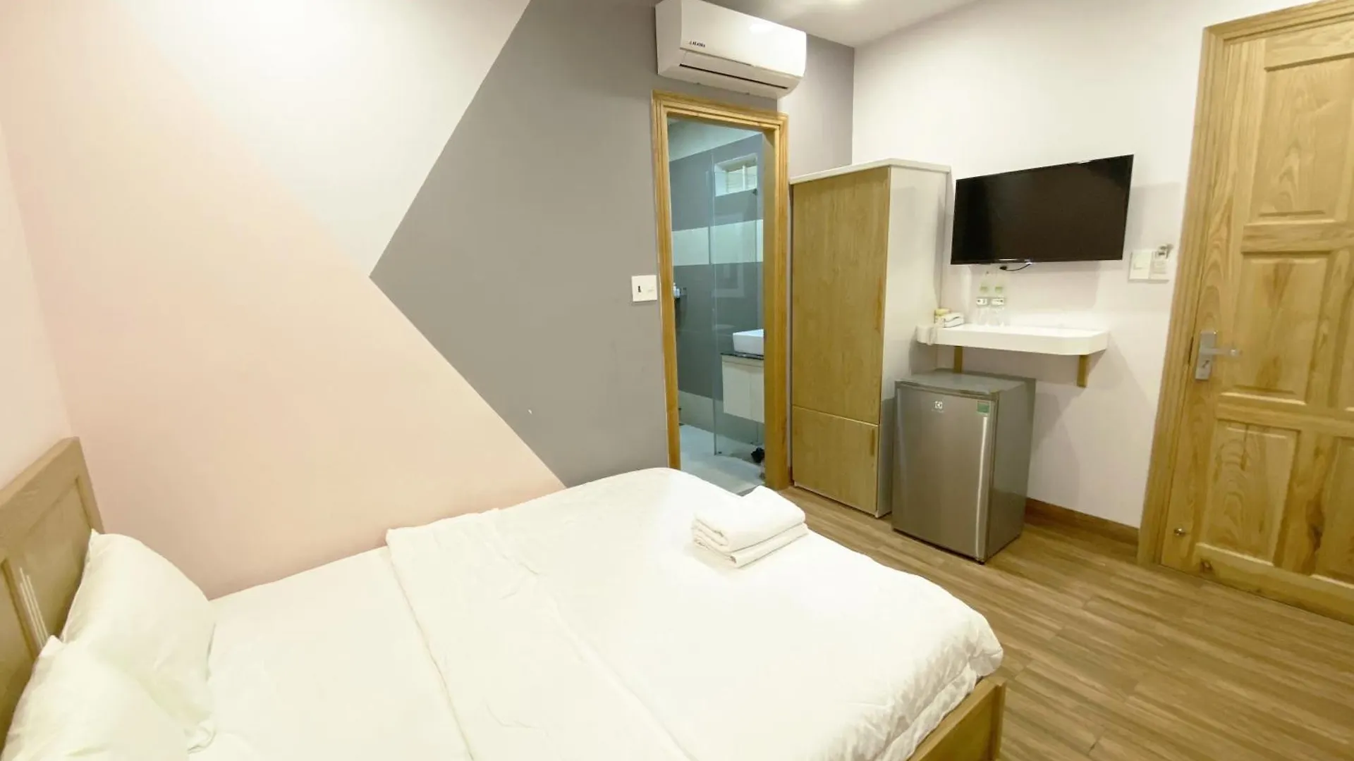 *** Hotel Jolilian Homestay Vung Tau Vietnam